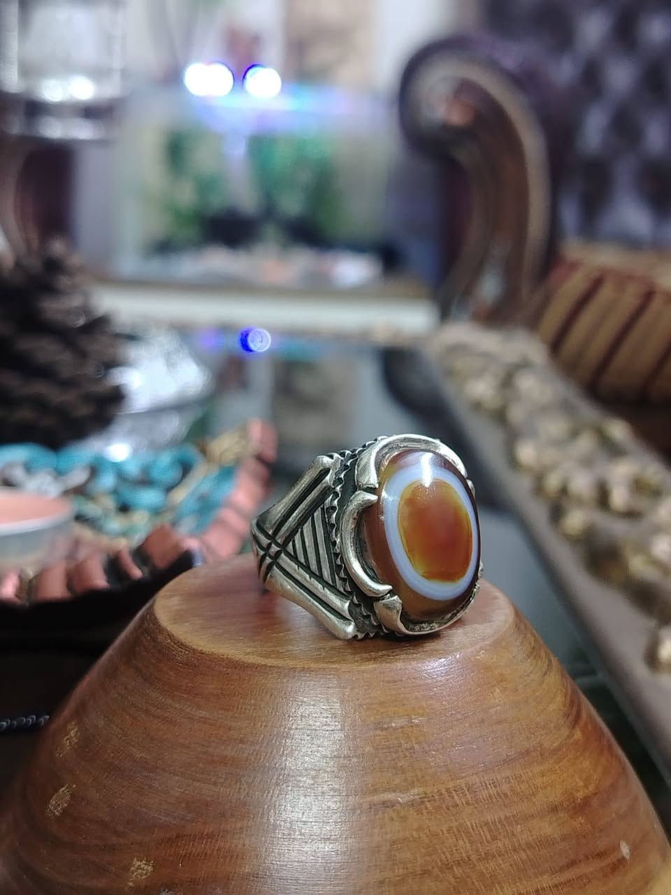 السلام عليكم خاتم جزع بقري
صياغه يدويه ثكيله
يوجد توصيل لجميعً المحافضات
***********
