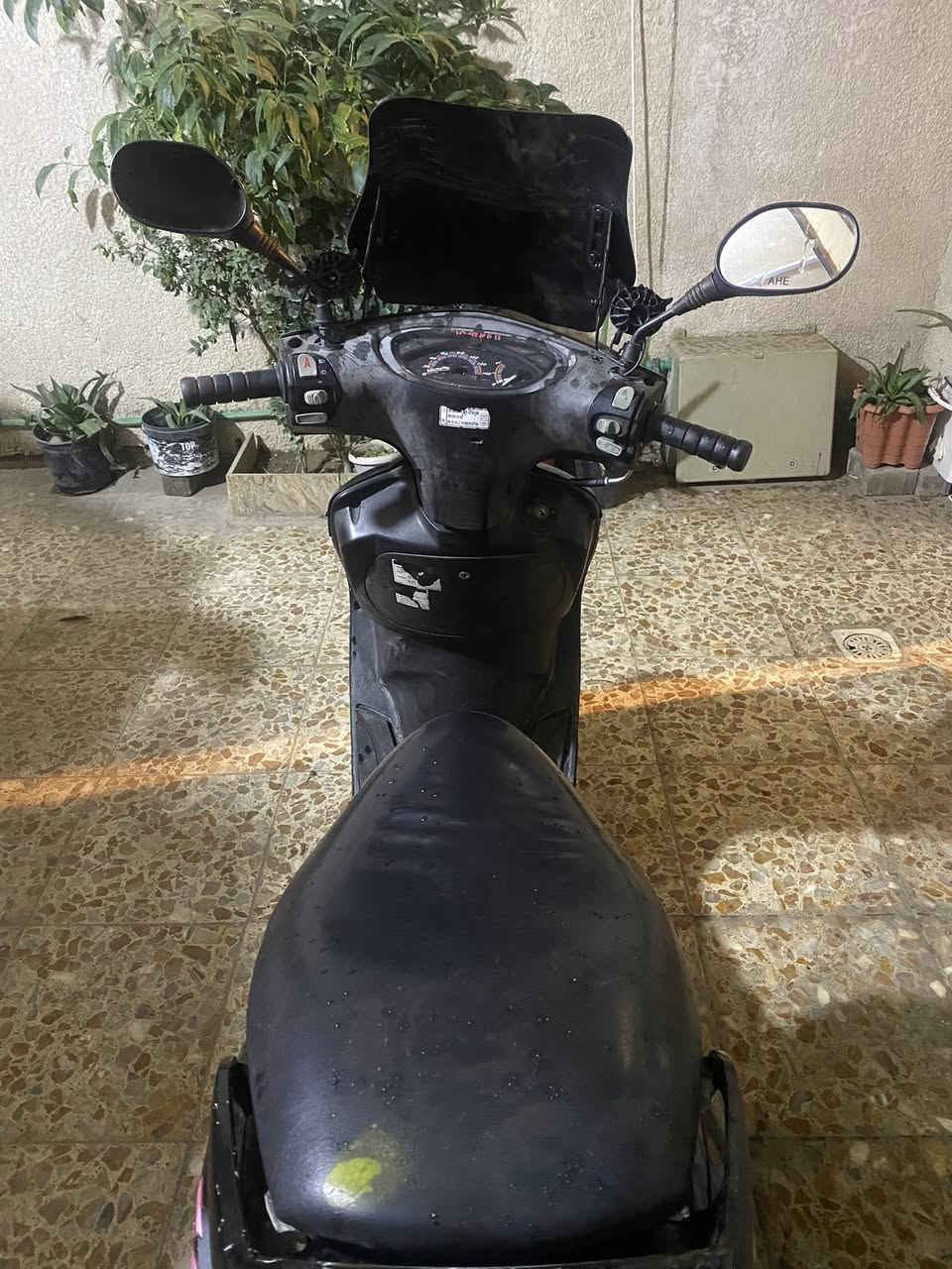 سلام عليكم ماكس 140 للبيع لو مراوس بثعلب راس براس بدون نطايح قبل شهرين نازله لو 3 مكينه مامفتوحه ناعمه نكره بكل وقت ترايك وين ميعجبك سلف وكابريتر بلادي كلها بلاديه لايتات زنون غراضها وياها يبقن برغي ممفتوح منها كفراتها مختمه داخلها مختم مكاني بغداد الغزاليه وهذا رقمي *********** بي واتساب سعرها 500 قفل
