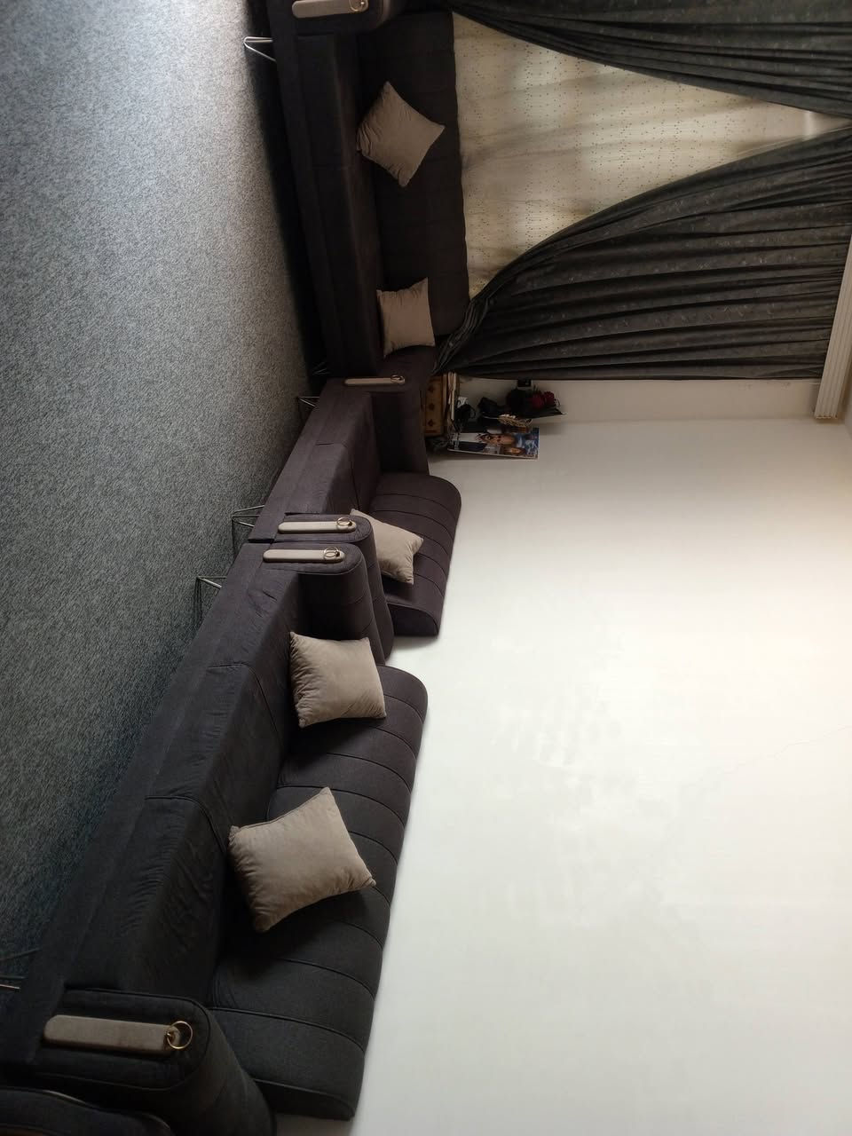 البيع 
السعر 350.      ***********
