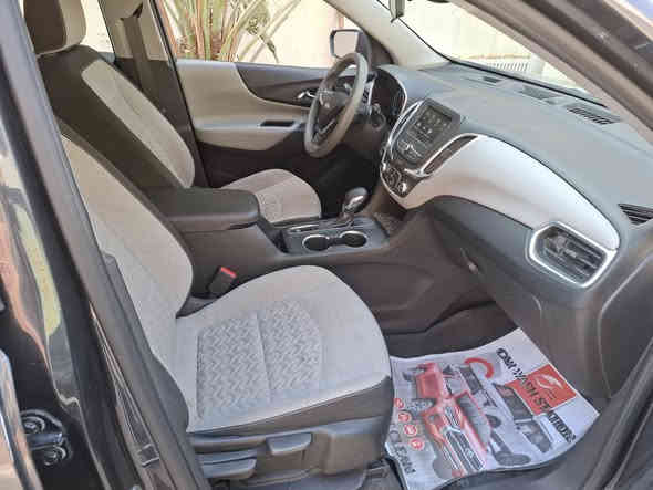 #مديل ٢٠٢٢ كوينكس L t 
#بيع مستعجل جدا 
حادثها جاملق وبنيد + قليل بجاملق الخلفي والباب الخلفي الباقي مكفول سيارة جديدة نظيفة ماشية ٨٠ الف #سعرها 160 وبيها مجال قليل 
شرط التحويل
اتصال فقط ***********
