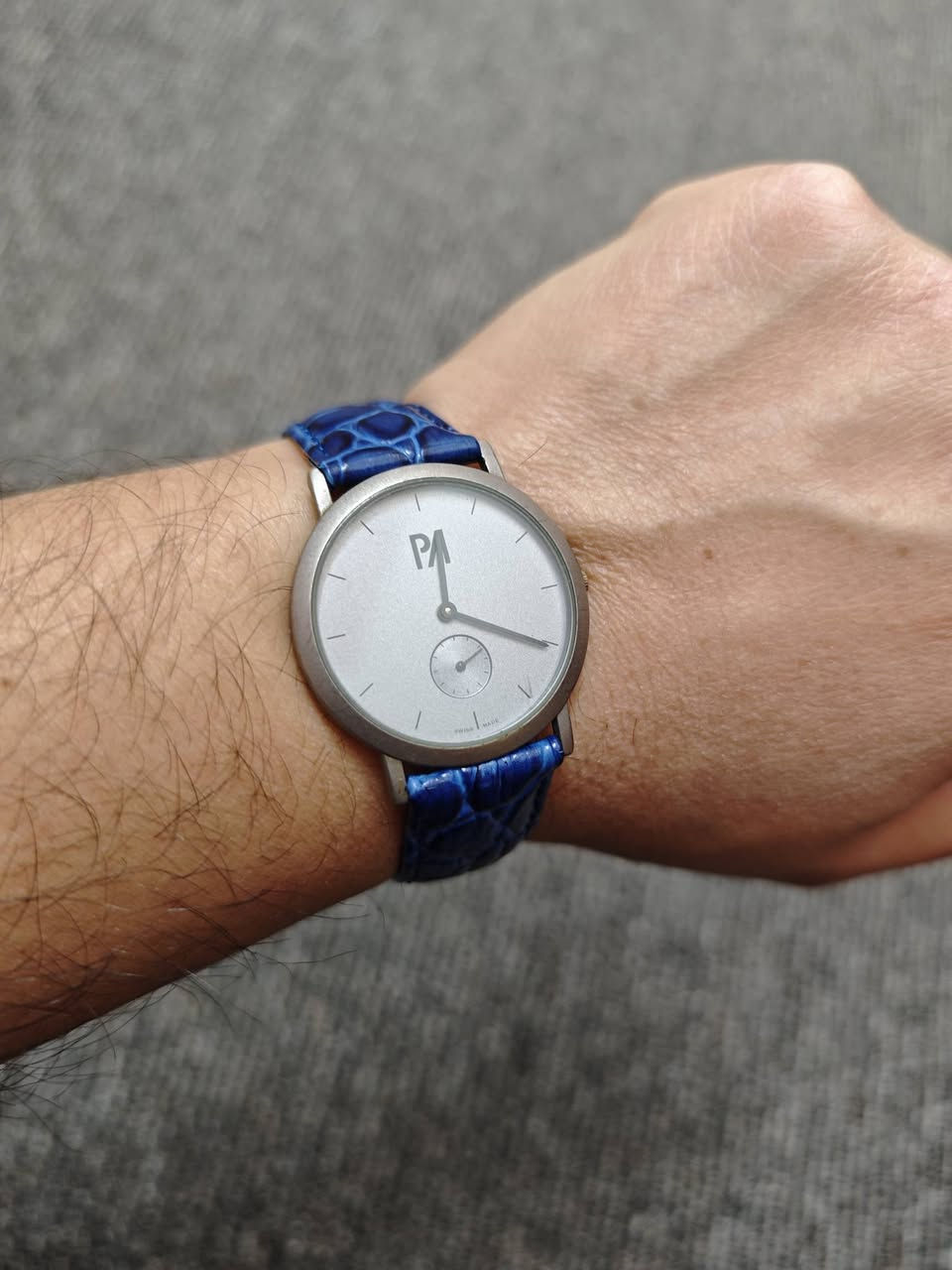 سلام علیکم. 
ساعە سویسری اصلی للبیع. باتری. مكینه عملاق 16 حجر. سنتر ثوانی منفصل. قطر رسمی ناعم 34. سعر 60 الف.


**إذا كنت صاحب هذا الإعلان وتريد حذفه لأي سبب، رجاءا أرسل رسالة إلى الدعم الفني**