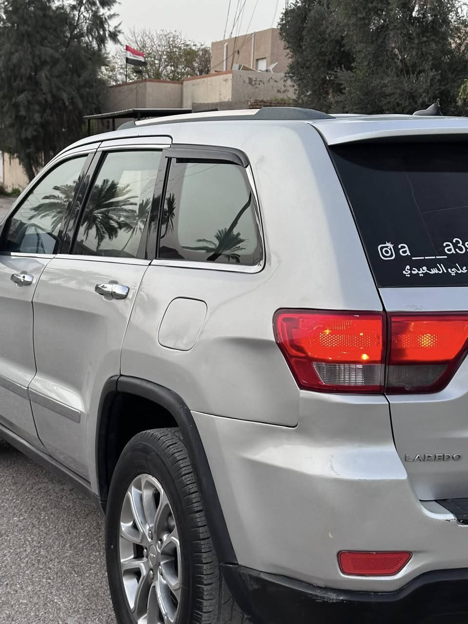 جيب لاريدو موديل 2011 بيها حزام وضررها ب ب صفحة  السايق وبيها جراد شويه بسمي رقم بغداد مكينه جديدة شادلها صدر جديد حداديه كلها جديده السيارة عليها برمجة حلوه فصلات وحماوة انساها شلعتها تشك الكاع ومعدلها كذالك لايت زنون نهار تبريد تدفئة كلة شغال 
مكاني ديالى بعقوبة
السعر 127 

***********
