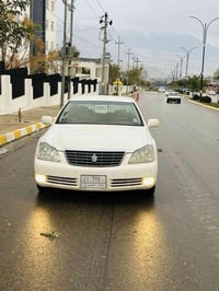 تويوتا كراون • ٢٠٠٥ • اوتوماتيك
