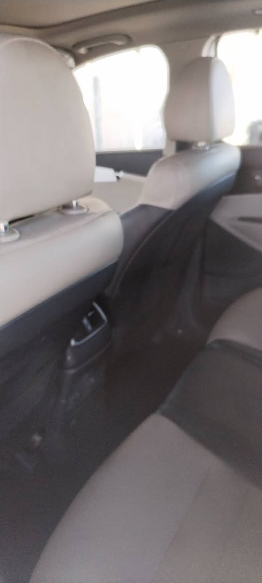 السلام عليكم ورحمة الله وبركاته
سورنتو للبيع موديل ٢٠٢٠ بأسمي رقم بغداد خليجي 6سلندر فول مواصفات ماشيه ١٣٥ حقيقي
السعر ٢٧٥ وبيها مجال
للاستفسار الاتصال على الرقم ***********
