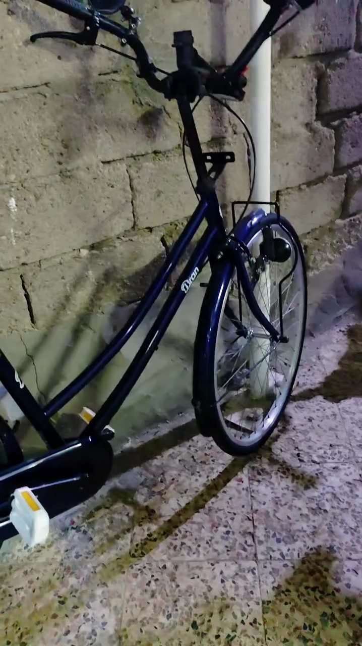 سلام عليكم للبيع مكفول من تاير للتاير ماكو داعي احجي كفالتي غير شي شركه كدامك

 العماره المجر الكبير - منطقة السعيدة 
سعر : 170 وي غراضه بدون غراض ١٥٠ وهم مجال بسيط

سبب البيع : بدون سبب فقط بيع رايد

توصيل فقط المجر الكبير خارج المجر ماكو نعتذر

وتساب : ***********
