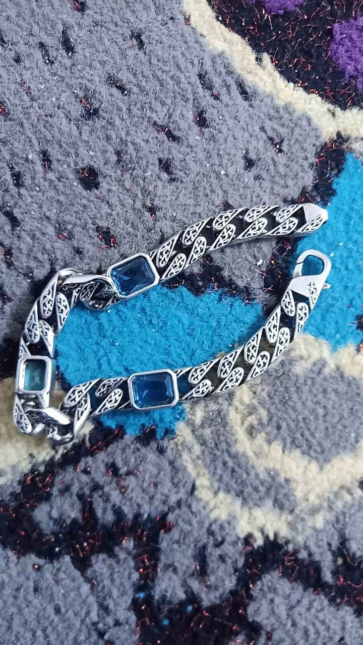 للبيع فضه استرليني 925


**إذا كنت صاحب هذا الإعلان وتريد حذفه لأي سبب، رجاءا أرسل رسالة إلى الدعم الفني**