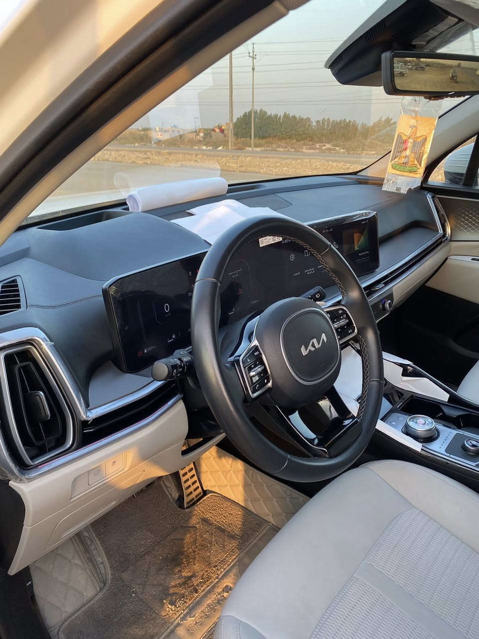 للبيع كيا سورنتو موديل 2025 مرقم بغداد السياره كفاله عامه من كلشي مواصفات قماره حديد محرك 6 كراسي كهربا دبل كاميرا ويل 20 داتشو سايدبريك دكمه نظام اوتو بالإضافه إلى باقي المواصفات المعروفه 
السعر 325 وبيها مجال قليل 
المكان ذي قار - الرفاعي
***********
