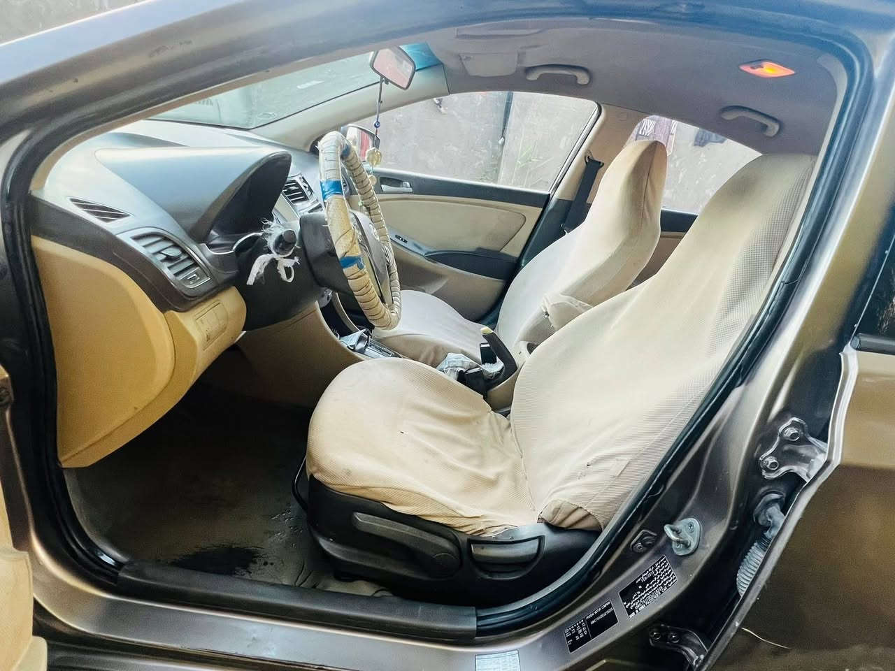 اكسنت موديل 2012رقم مثنى سنوية 2030كير اربع نمر مكينا خير من الله  سيارهً بيها باب مبدل وجاملغ راجع بارد وهاي طخه بلباب وبيها شخوط بصيطه خليجي مكينه 1600 السعر 75وبيها مجالل
الاستفسار ***********
