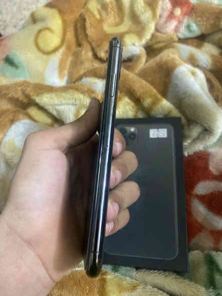 ذاكره 256

بطاريه 93 

جهاز تاخذه تفحصه باي مكان 

ممبدل بي ايشي جهاز مال بيت 

فقط كسر بضهر كسر بسيط 

سعر 350  مكان بغداد البياع 

***********
