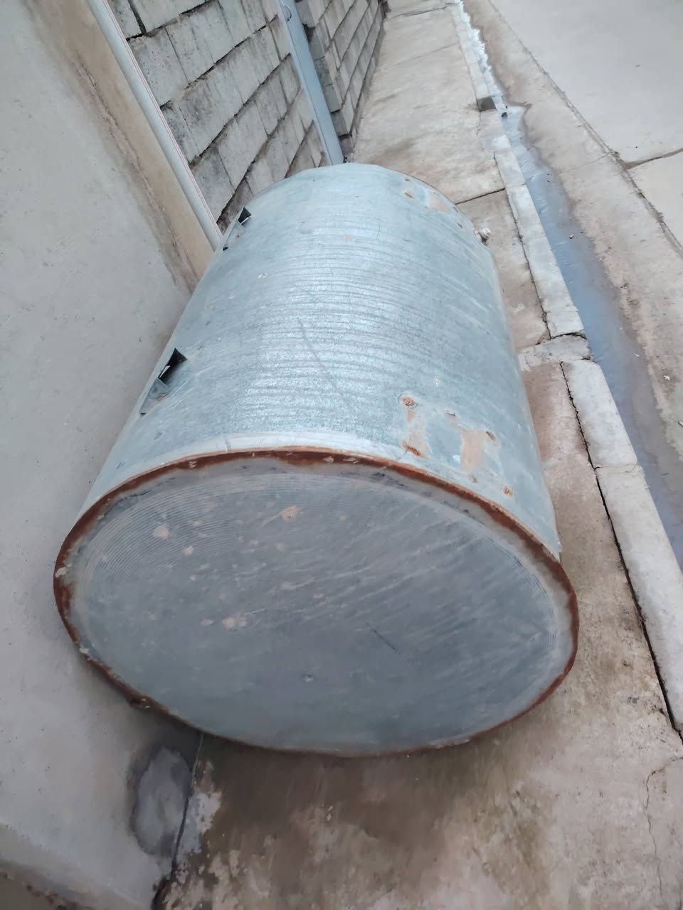 غراض للبيع سعر مناسب *********** مكان كوير
