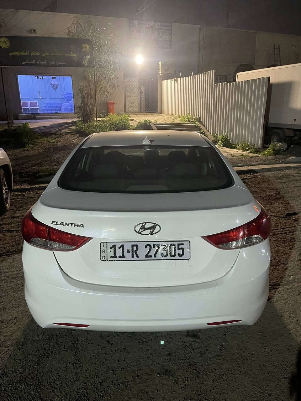 السلام عليكم
النترا مضلع موديل ١٣ وارد امريكي دوش 

السياره نضيفه من كل شي مناقصها اي شي   السياره شاشه كامره مثبت سرعه /  نضام يكو  

بيها ٣ قطع كلير بدون معجون السياره ماشيه ١٠٠ الف

السعر ١١٥ وبيها مجال بسيط
***********
***********
