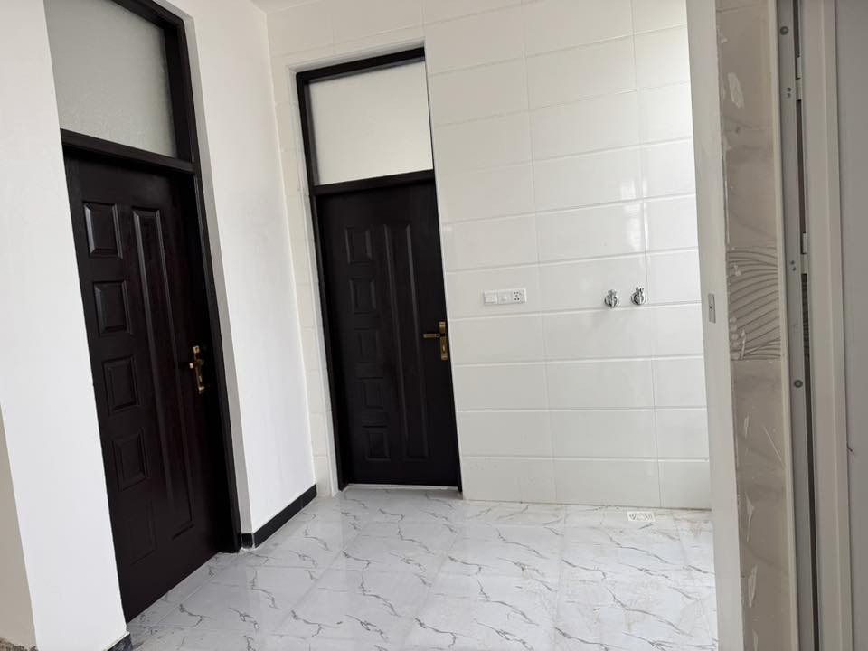 بيت حديث للإيجار يتكون من صاله مطبخ هول حمامات و٣ غرف نوم 
خدمات كامله تبليط وكهرباء 
الموقع البوحمير قرب مركز صحي البوحمير 
٣٥٠ الف 

للاستسفسار
 
***********
