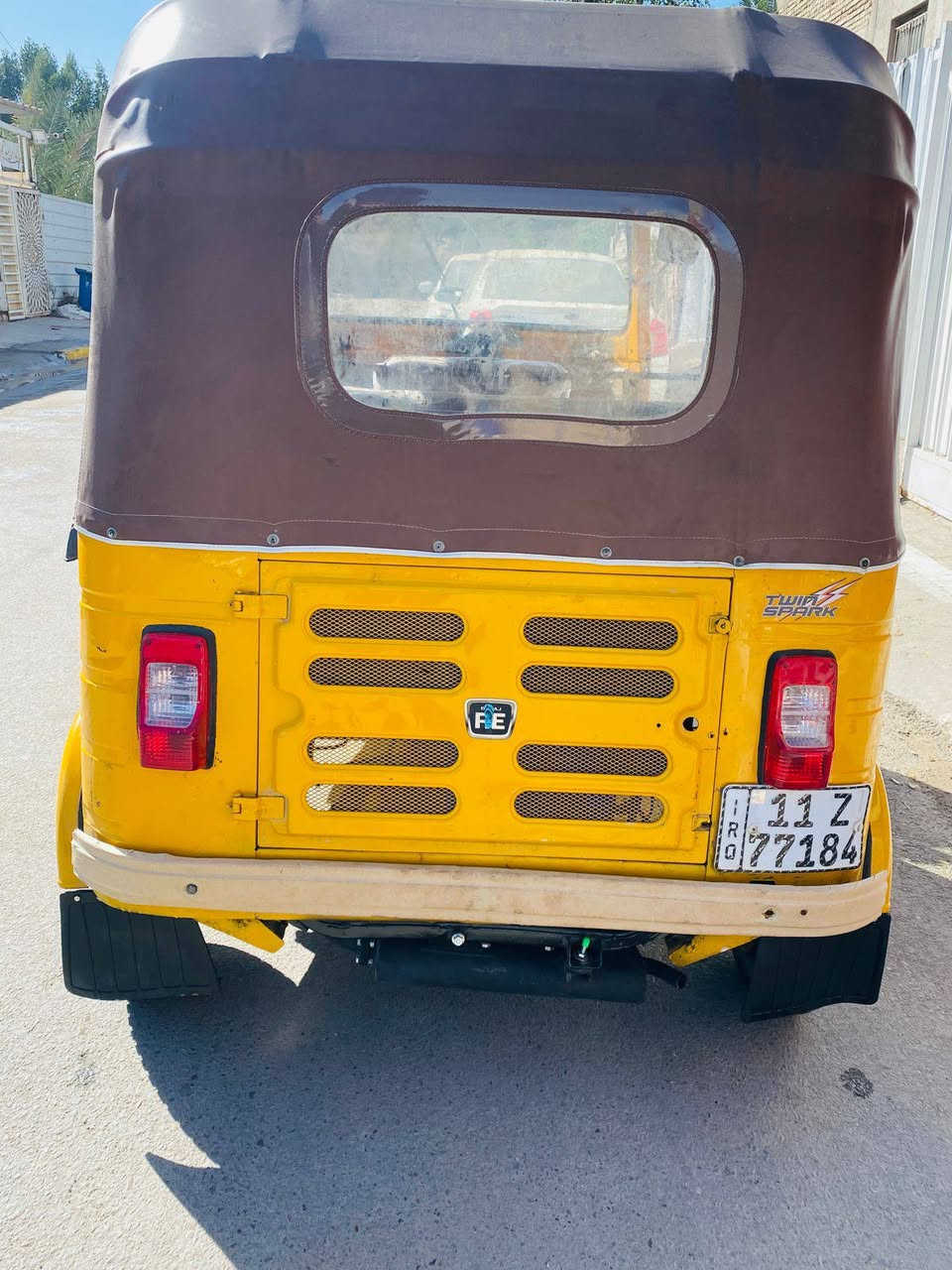 السلام عليكم تكتك 2018رقم وسنوية بسمي تحويل ثاني يوم تكتك نضيفة بيهة دوس معمرة والباقي كفالة معروضة ب 5800وبيهة مجال العنوان بغداد الشعب 

خابر ودلل ***********
