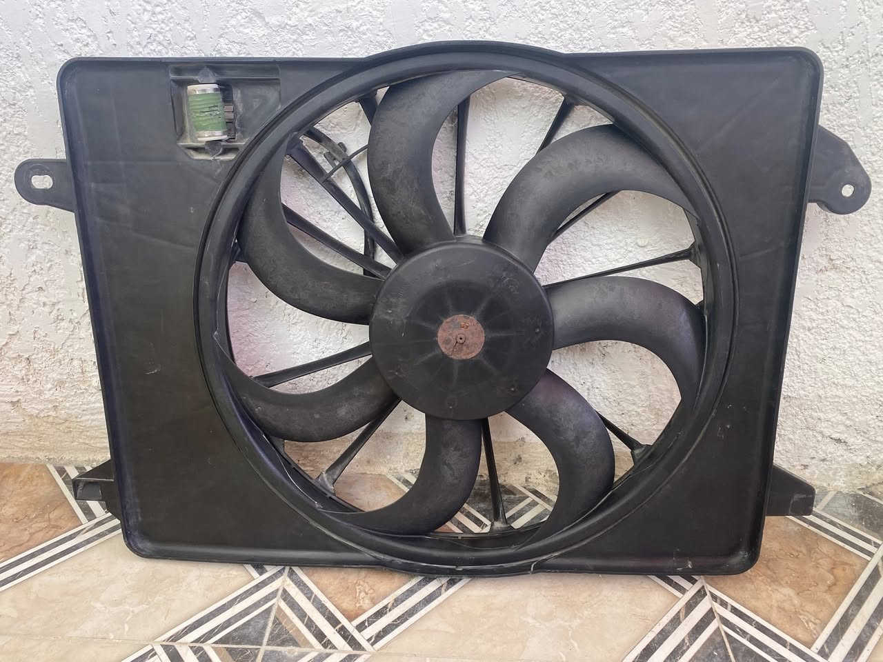 السلام عليكم
مروحه تجاريه شرط الشغل
(مروحه كامله)
السعر/100 الف وبيها مجال
واتساب مفتوح/***********
العنوان/ناصريه
