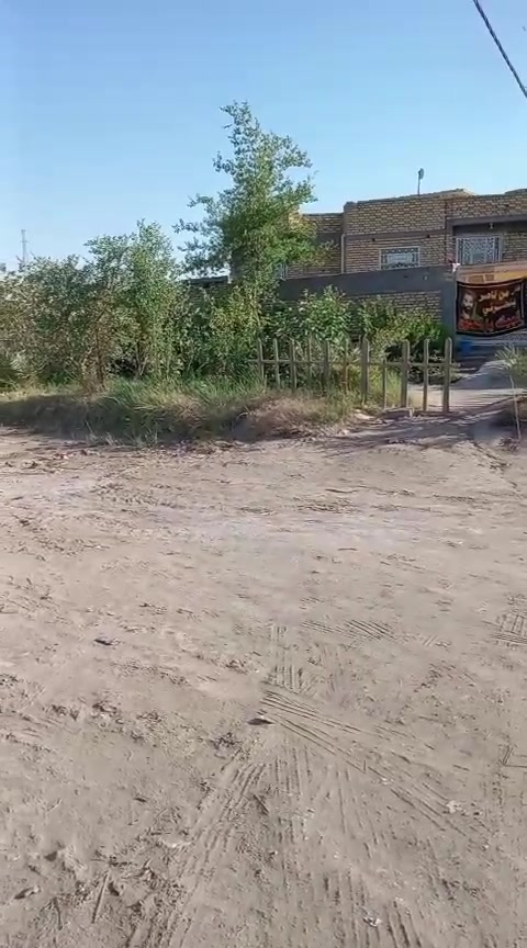 سلام عليكم اخوان هاي القطعه ارض بل صخين بشارع مهدي لوكيل القطعه 200متر هاذ رقمي يريد يتوصل وياي ***********
