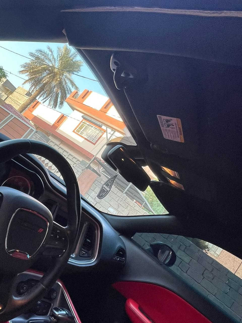 جالنجر موديل 19 حادث 3 قطع جاملغات امامية وباب سايق فقط سعر 180 مكانها بغداد ***********
