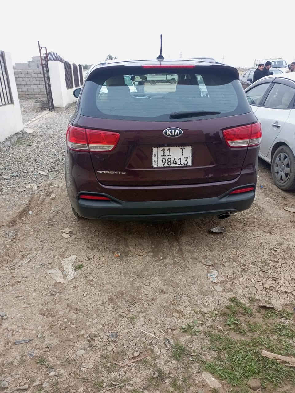 السلام عليكم للبيع سورنتو2017كلين مابيه صبغ خلاص محرك كازكيت مفتوح فقط شرط لاتبخير ولاصرف وكير شرط محرك4سياره جديده حيل مال بيت ماشيه146 امريكي السعر165وبيها مجال يرهم مراوس حسب القناعه رقم بغداد بسمي***********
