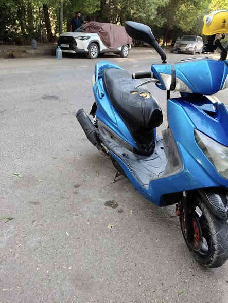 السلام عليك
دراجه سكنز فحل  الدراجه مرتبه  نقص بيها 
شغلات بسيطه 
للبيع اب 550او بيها مجال بسيط 
العنوان المنصور الداودي
***********
