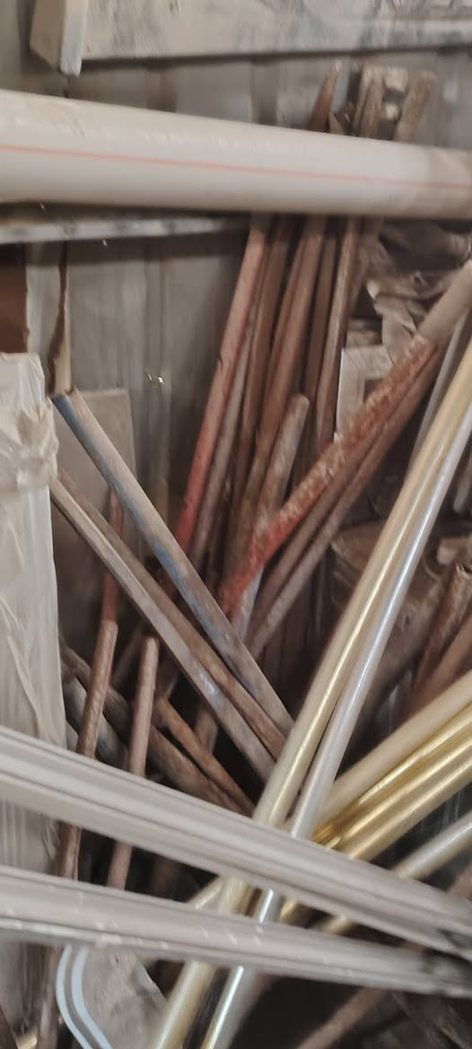 سلام عليكم مكص كبير+هيم كبير  كميه خير من الله  عنوان بغداد مدينه الصدر ***********
