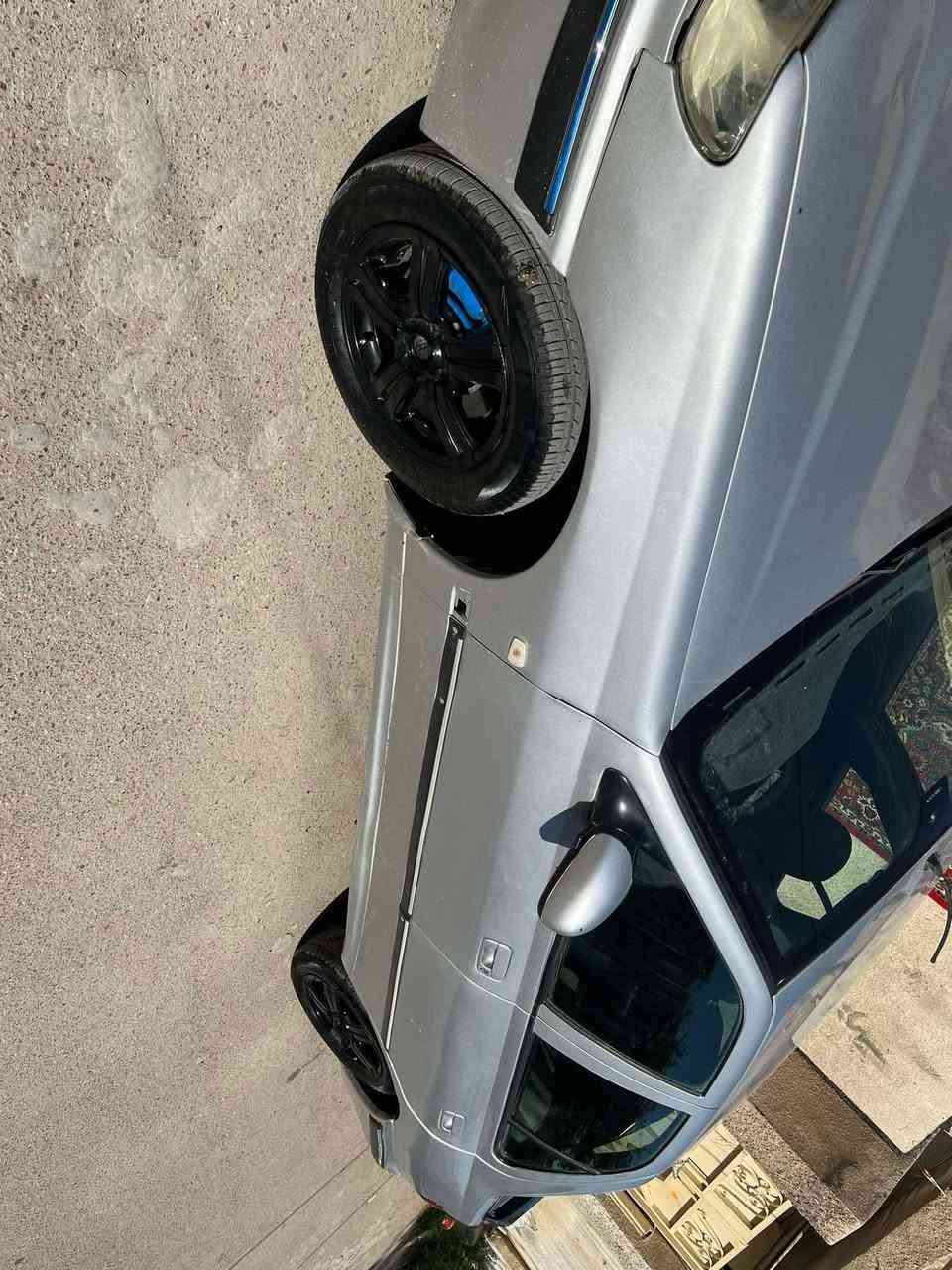 بيجو فرنسي سياره مديل 2001سياره جاهزه كير محرك تبريد كلشي جاهز شعندك مراوس او بيع 55رقم تواصل ***********
