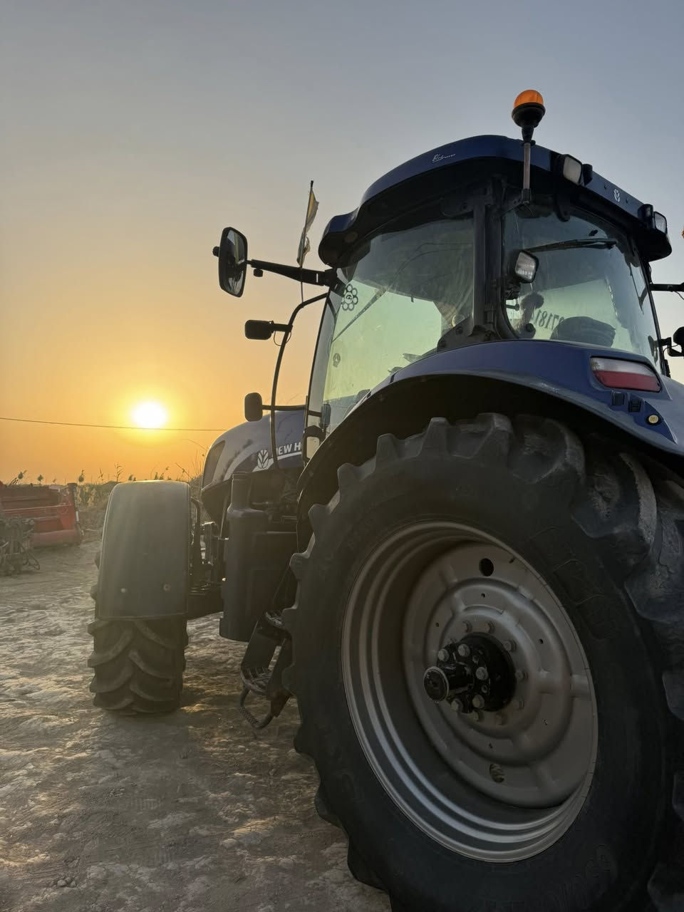 مكينه 7030  عصا  2007عاده 15الف
تخم تاير كير واكسلات كفاله 
***********
***********
كوت دجيلي  330&
