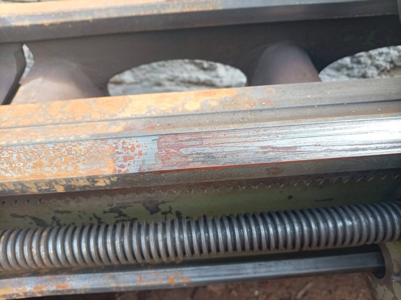 تورنه برازيليه متر وربع تفر ٥٢مكاني نجف ***********صالح الكلابي
