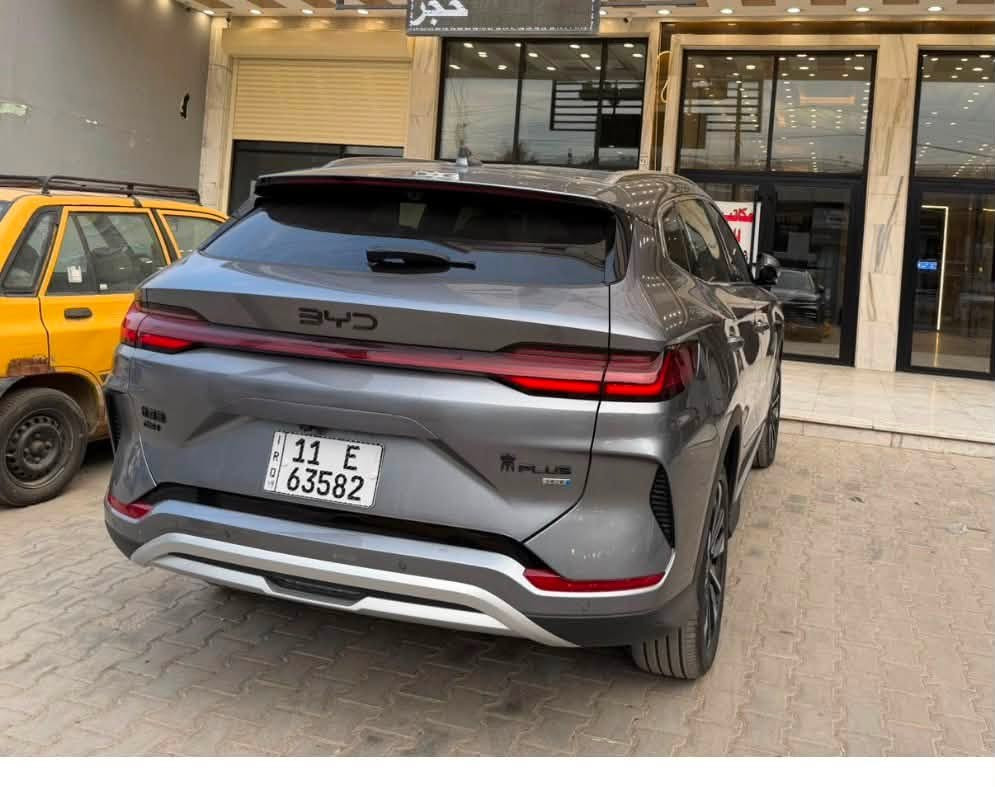 BYD SONG PLAS
2025 
مواصفات الستندر 
11.000 كم  نص هايبرد ونص شحن تقريبا 
بيها ملاحظة خفيفة بباب الصندوق مصلحة متبين 
 السعر : 30 مليون 
مكاني بغداد القادسية 
***********
