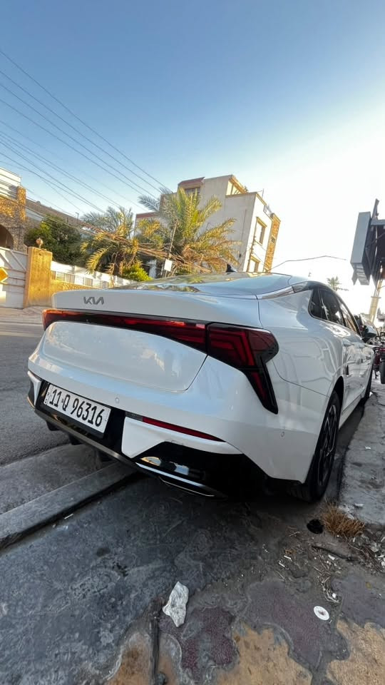 ‏ KIA K5 Vip
موديل 2025)

فول فول مواصفات 

خليجي مكفولة 

السيارة اتعبك من مواصفات

شاشه دتجل مندمج

مكينه 2.5 

كير 8 سرعات 

كراسي تتدفئه وتبريد 

قطعتين تبريد منفصل

كراسي سائق تخزين 

كراسي سائق وراكب كهربائي 

قطعتين تبريد

مناخ منفصل

مري شفط 

مري قلاب 

حساسات امامية وحساسات خلفية

كامره 360 درجة

كامره اماميه وخلفية 

صندوق كهربائي 

دخول ذكي 

صدوق ذكي

نقط عمياء 

بانوراما

حساسات داير مداير سيارة

فتح وغلق الشباك بريموت

مثبت سرعه

4 وضعيات قيادة

ابل كار بلي

اندرويد كار

توقف ذاتي 

شاحن واير لست 

السعر 240$ وبيه مجال شي بسيط 

وبعد بيها خير من الله مواصفات 

لاستفسار ***********
