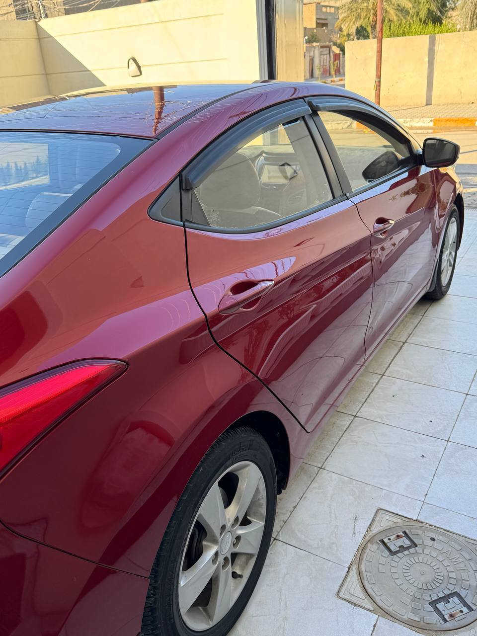 النترا 2013 خليجي رقم بغداد جديد بأسمي فول 1/1GLS فتحه سقف بصمه كشنات جلد داخل صاج شاشه ارضيه جلد محرك 1800دوش لايت زنون ماشيه 168km وشويه  ضررهه موضح بصوره السونار للبيع ب120$ وبيهه مجال للشراي مكاني بغداد المحموديه
*********** اتصال فقط
***********اتصال+واتس اب
