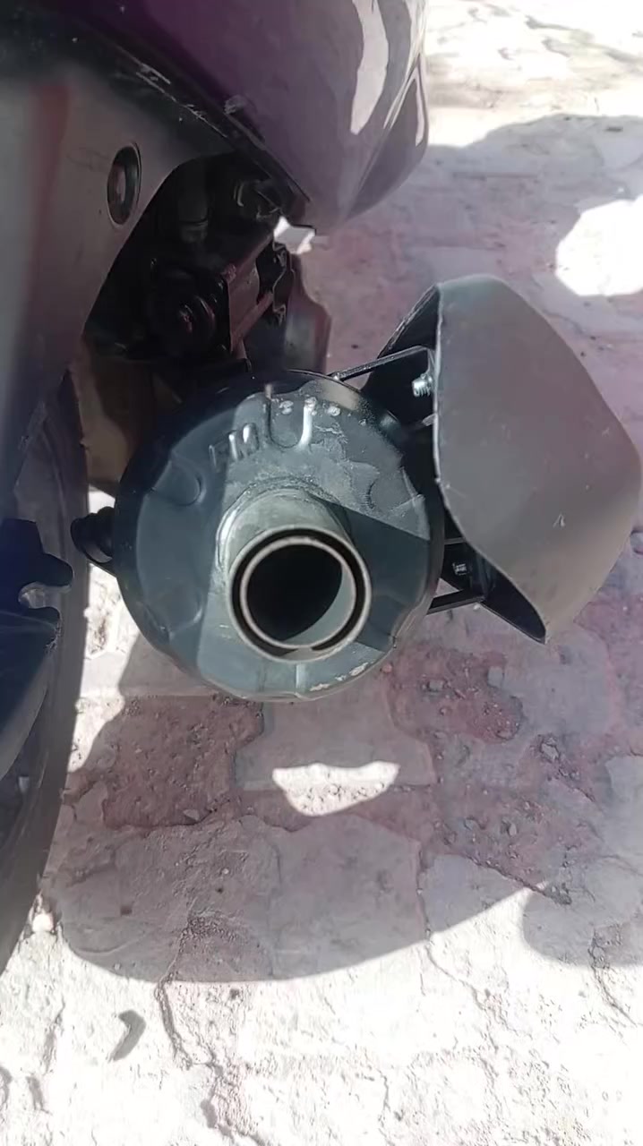 دراجه فراشه لبيع عنواني ميسان قلعه صالح مفتوحه رقمي *********** لمو شراي لا يتعبنه
