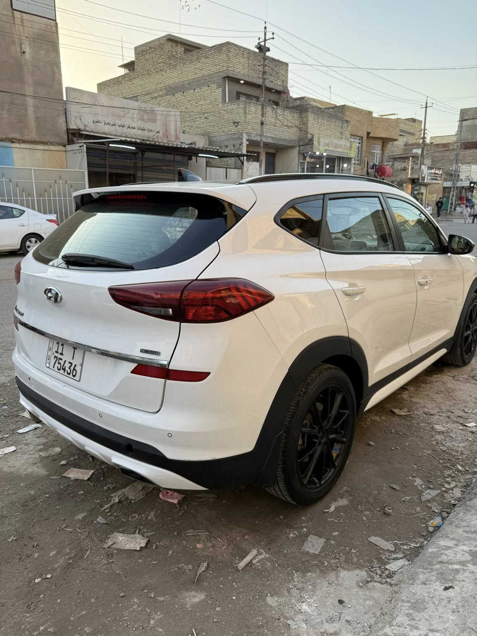 توسان مديل 2019
اوارد امريكي حادثها قبق جنطه بس

فول مواصفات 1/1
فور ويل 4❌ 4
رادار امامي 
رادار خلفي 
بانوراما 
كشنات تدفئه
ستيرن تدفئه
كشنات مخمل 
شاشه تاب بلادي 
كار بلاي بلادي 
قطعتين تبريد 
بصمه تشغيل 
بصمه ابواب 
جنطه كهرباء حساس ع الحركه 
3 وضعيات قياده 
ويل بلاك رياضي 
تايرات ومكينه وكير وحداديه كلها جاهزه 

للاستفسار ***********
واتساب ***********
