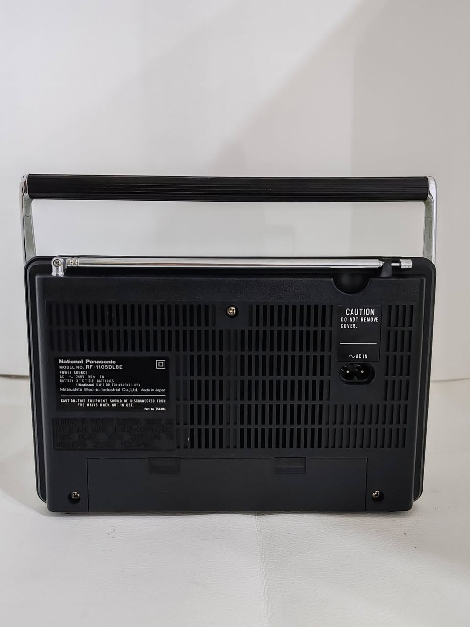 راديو ناشنال باناسونيك صنع في اليابان
نظافة  ٩٥٪
National Panasonic  RF-1105 DBLE
Made  in  Japan
اربع موجات  FM, MW, SW, LW
ممتاز خارق في سحب المحطات
جهاز بلادي على وضع الشركة لامفتوح ولاتصليح
يشتغل كهرباء مباشر و يشتغل ب ٣ باتريات وسط
 السعر  ١٧٥  الف


**إذا كنت صاحب هذا الإعلان وتريد حذفه لأي سبب، رجاءا أرسل رسالة إلى الدعم الفني**