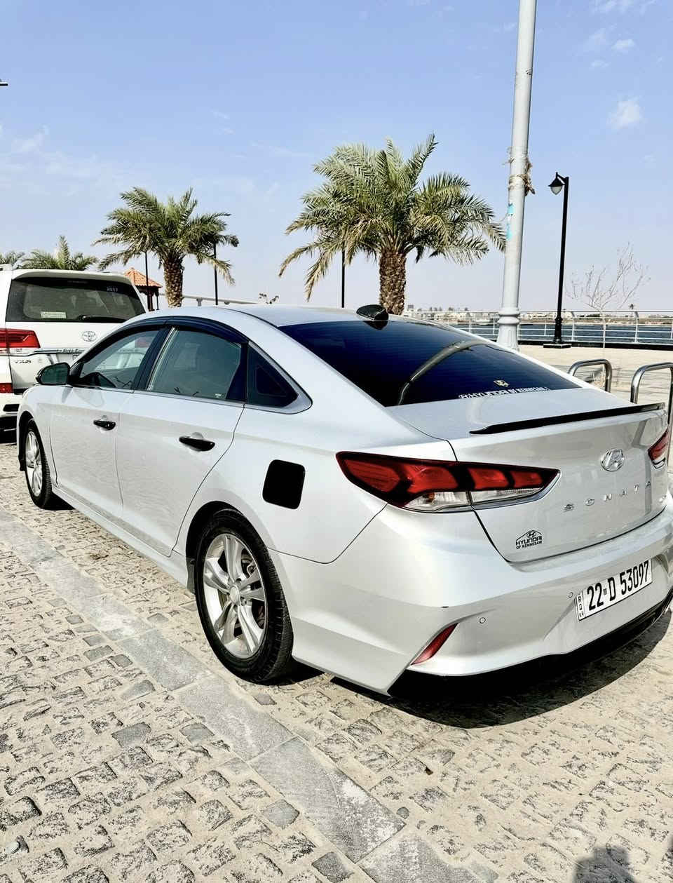 السلام عليكم
سوناتا (2018 ) Limited لمتدد
فول مواصفات داخل جلد بيجي
بصمه عدد 3 فتحه رادارات امامي خلفي جانبي 
اوتو هولد مانع انزلاق توقف ذاتي سايد بريك دكمة 
كشنات حار بارد جلد مراة قلاب مراة وسطيه كهربائية 
تبريد قطعتين امامي خلفي بردات بلادي بلباب 
سياقه ذاتيه تحديد مسار drive mode ايكو نورمال سبورت 
جنطةكهربائي ستيرن حار باردكهربائي سماعات انڤنتي دمام 
تحكم في المراة كامرات امامي خلفي تحكم كشنات 
شاشة كاربلاي شحن لاسلكي منافذ تايبسي USB خلفي امامي الجام الامامي اوتو لايت امامي زنون خلفي lED دڤيوزر خلفي lED امامي نهاري شباك نيگل حساس خلفي 

كير مكينة مكفول حادث السياره جاملغ وحافة البنيد دواخل سليمة شاصي لغد مكفول بدون ايرباك  سيارة ماشية (70) سياره فول مواصفات لمتدد 
رقمها اربيل باسمي تحويل ثاني يوم
سعر السيارة(145) وبيها مجال بسيط 
مكان السيارة بغداد 
رقم هــ  ***********
