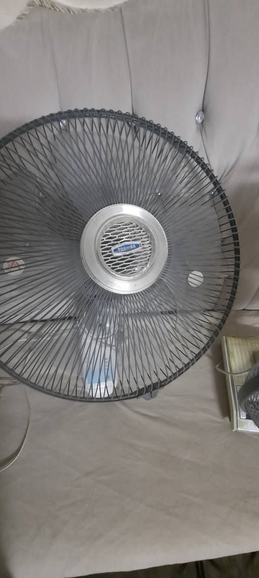مراوح توشيبا نضيفه جدا السعر 40 الف الوحده كربلاء طويريج ***********
