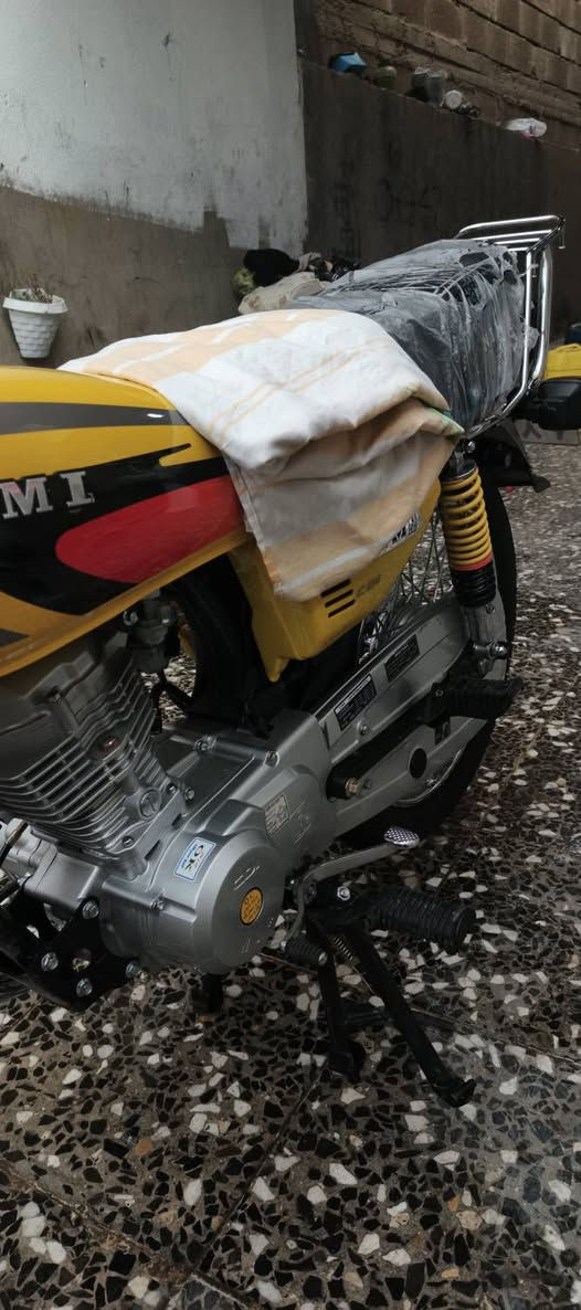 نامه ٢٠٢٧ صارلها ٢٥ يوم من معرض طالعه بوري رفيع ٣ احرف جاهزه وناشفه فول نعومه سكنر
ماناقصها اي شي 
*********** سعر ٧١٠ وبي مجال بسيط 
مو شراي لاتتصل
