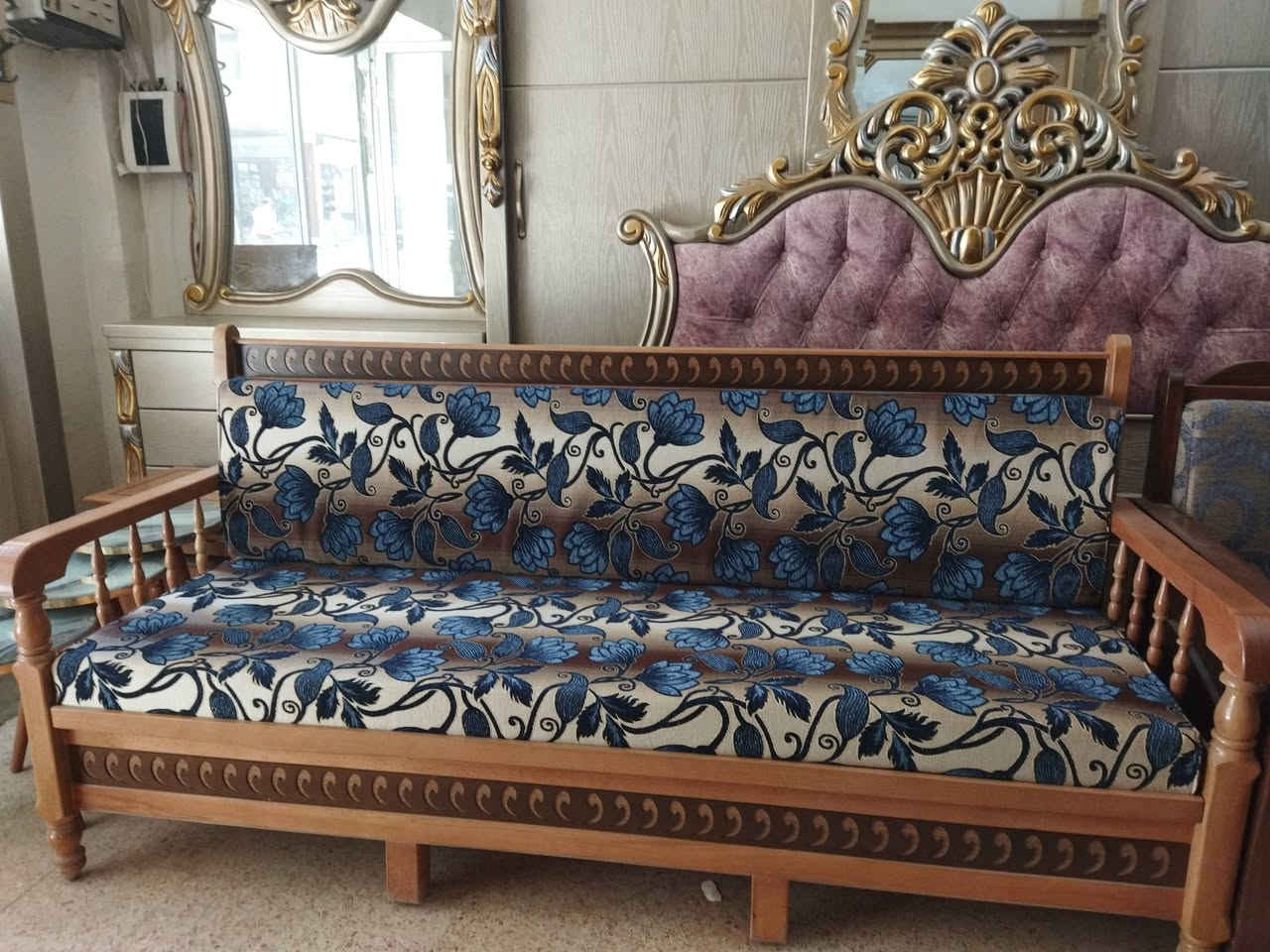 صوفاي زان بالكامل.اسفنج سوبر اول .موجود بالونين الجوزي والفاتح
السعر على الخاص للتواصل0945705595
العنوان :ساحة عربين . شارع شعبة التجنيد القديمة


**إذا كنت صاحب هذا الإعلان وتريد حذفه لأي سبب، رجاءا أرسل رسالة إلى الدعم الفني**