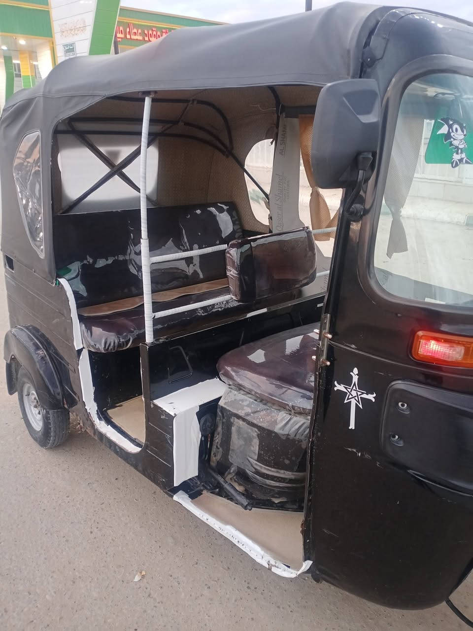 السلام عليكم  موديل 20 للبيع تكتك كفاله من الصبغ والمعجون الدوس مامعمره ماكينه مفتوحه اوراق شاكر السعر 5700 وبيها مجال ***********
