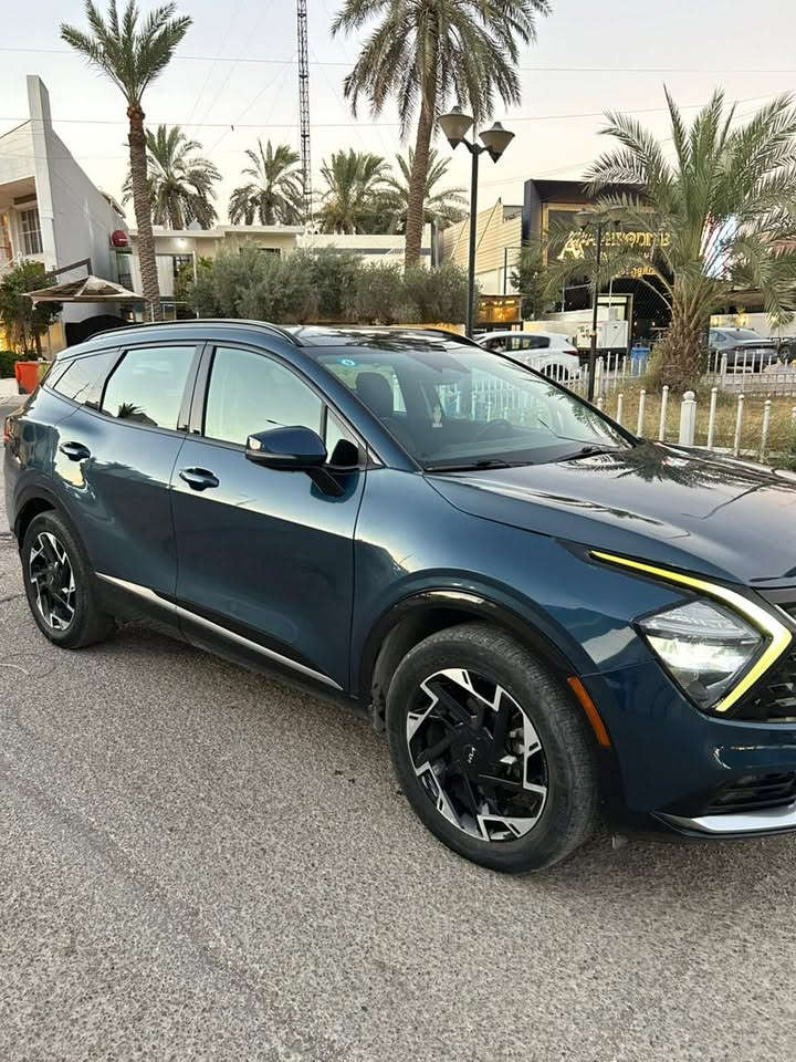 للبيع.
سبورتج وارد كندي  kia sportage 4x 2023 
لون ازرق فول 1/1
موديل 2023
ماشيه 37000 Km  
المحرك 4سلندر 2500
رقم بغداد
الحادث جاملغ اليمين بارد والبنيد مصبوغ توحيد لون وبيها قليل بالصندوق
المواصفات:
1_الكشنات جلد تدفئه تبريد امامي وخلفي
2_بانورما
3_بصمه تشغيل عن بعد
4_تحديد مسار تثبيت سرعه
5_تحكم بالستيرن 
6_رادار أمامي وجانبي  وخلفي 360 درجة 
7_هاند بريك كهربائي 
8_اوتو ستوب
9_حساس تصادم 
10_شحن موبايل امامي وبالكشنات الخلفيه
11_كراسي كهرباء
12_4×4 فور ويل
13_6 انضمة قياده نورمال سبورت سمارت ثلج انزلاق رمال
14-نضام نزول منحدرات 

مكانها بغداد حي الجامعة 

السعر 205 وبيها مجال 
 *********** تواصل واتساب
