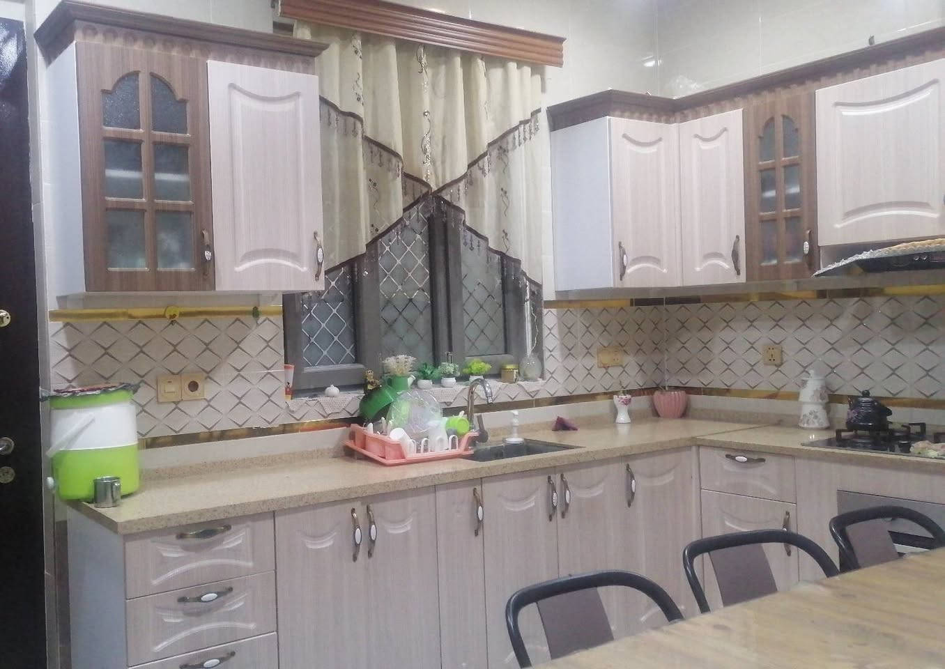 كاونتر وفرن وساحبه وثلاجه للبيع سعر خاص
عنوان تكريت 
رقم :***********

