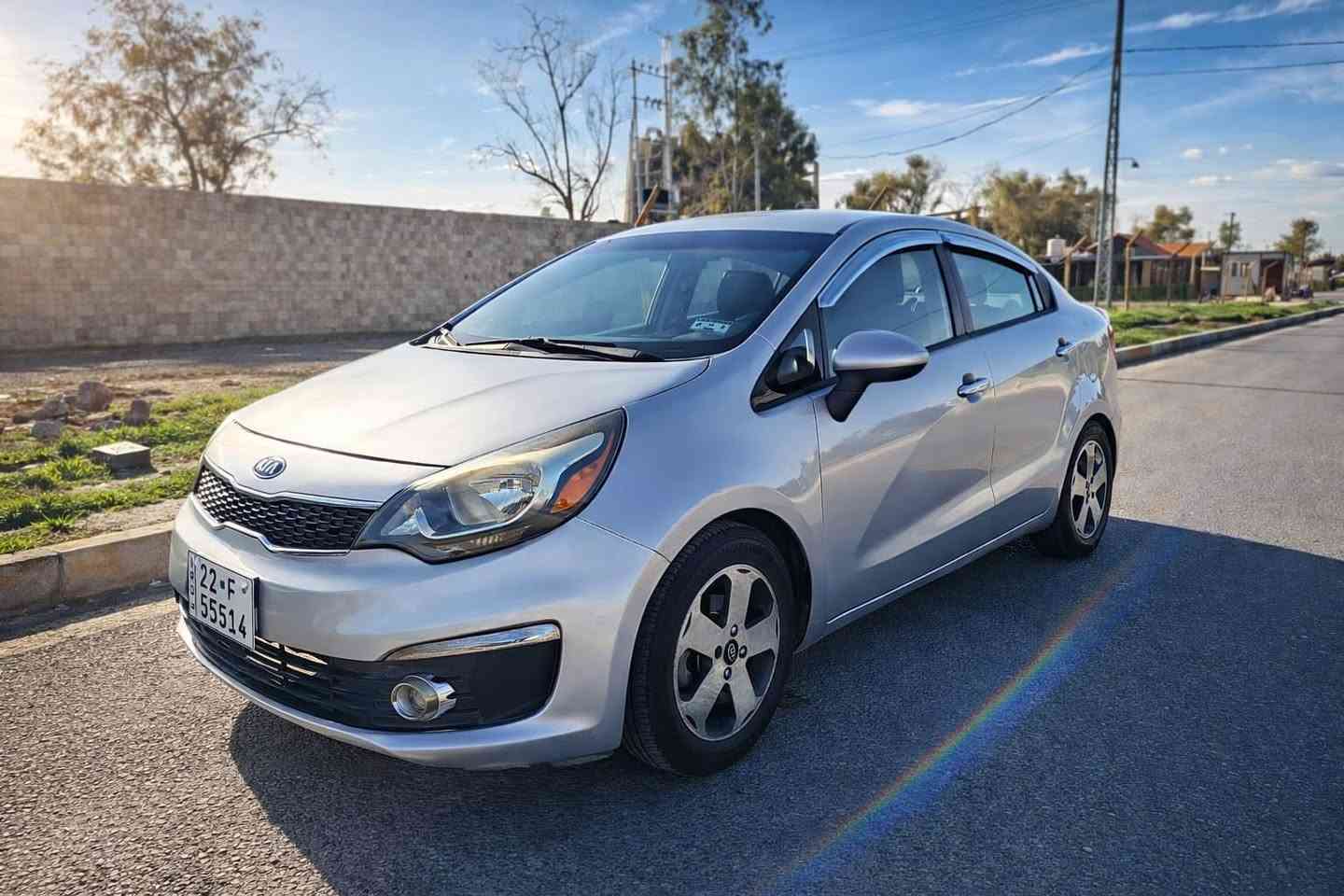 السلام عليكم
-كيا ريو وارد أمريكي 
موديل 2017 
ضرر جاملغ خلفي وبوند صبغ 
بيها بارد بسيط بل صندوق
ممشى السيارة 125 الف ميل 
السيارة جاهزة ما ينقصها شي 
مواصفات السيارة معروفة على موديلها 
مكان السيارة (الموصل)
سعر السيارة (95)$
للتواصل ‭0773 697 0007‬
