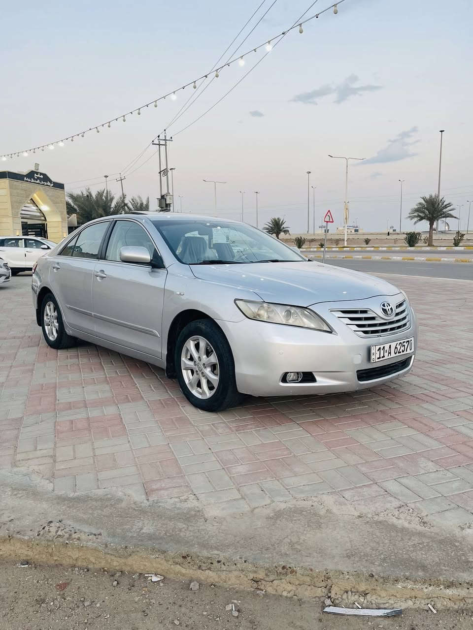 تحيه طيبه
السلام عليكم للبيع كامري موديل 2008 وارد خليجي شركة افطيم رقم بغداد دولي باسمي تحويل مباشر 
مكفوله كفاله عامه 
محرك 4/2400
فول مواصفات اعله فئه بالكامري واحد على واحد 
المواصفات تحكم استيرن جهتين كامره خلفيه مثبت سرعه  برده خلفيه فتحه سقف كشن كهرباء حساس امامي وخلفي تبريد قطعتين ثلج 
صاج ملكي 
اناره ترحيب  يعني السياره جاهزه مال جناي ومامتعوبه  مسويله ادامه كامله 
كير محرك كفاله تخم تاير صدر امامي وخلفي 
يعني السياره جاهزه خير من الله وبالعافيه ع ياخذه 
وشرط الفحص 
السعر المطلوب 124
الاستفسار الاتصال 
***********
***********
غير متواجد ع فيس 
مكان السياره فلوجه
