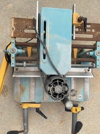 للبيع ❗️❕❗️                    معواجه وتفريز كيلون. للاستفسار الاتصال ...