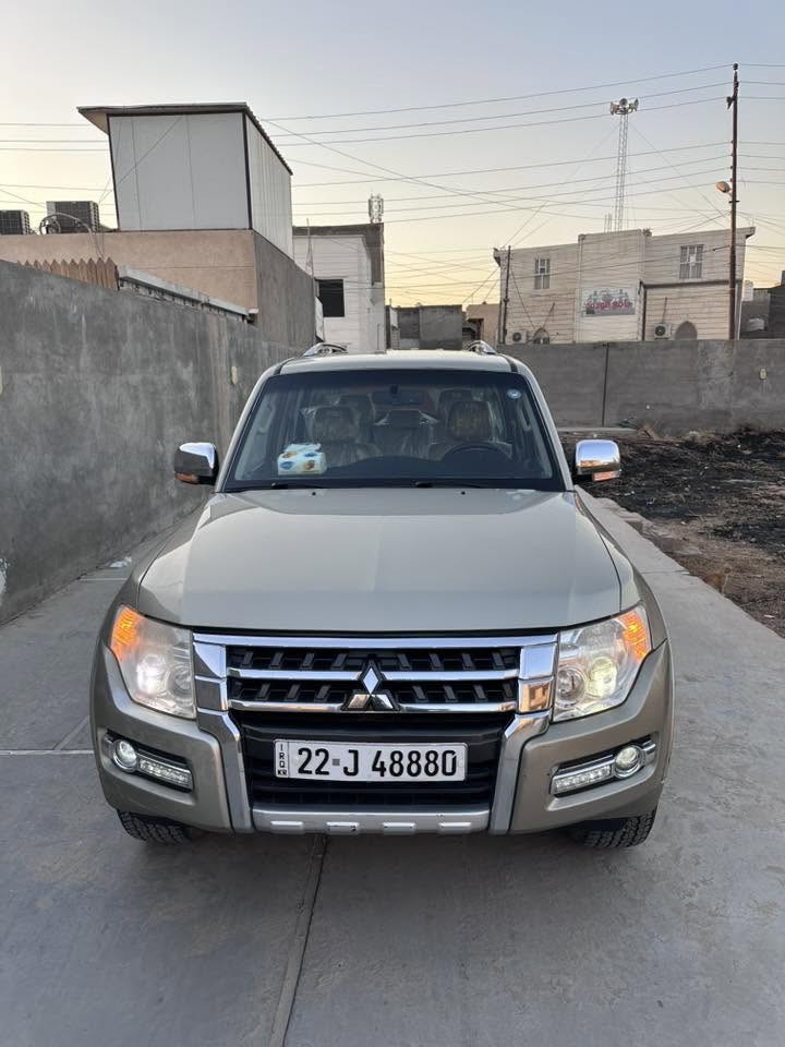 السلام عليكم
للبيع بايجيرو 2016 GLS
مكينة 3500 المرغوب 
تبريد 3 قطع ويل كب 18 تحكم استيرن اشاير بلمري انارت ترحيب بلباب 7 راكب مري جانبية كهرباء 
رقم شمالي اربيل باسمي تحويل مباشر 
السيارة ماشية 92 الف حقيقي 
السيارة مكفولة كفالة عامة من الصبغ حتة الدعاميات بس بيها خدوش و رصعات بلحجل البلاستك 
كير مكينة فور ويل حدادية امامية خلفية كهربائيات كفالة عامة و جواهة تخم تاير السيارة جديدة بمعنى الكلمة ما بيها نقص برغي ولا مفتوح بيها برغي 
مكان السيارة بغداد الدورة 
الرقم : ***********
