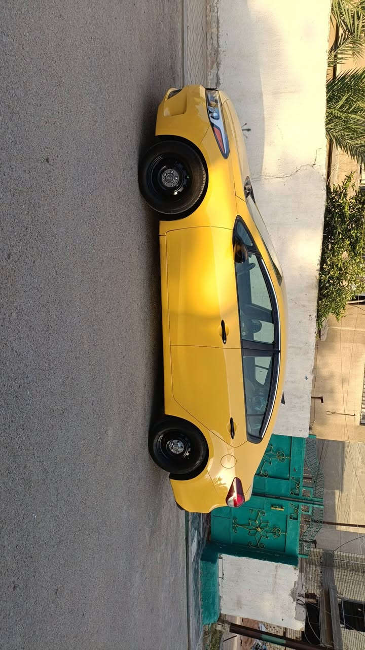 السلام عليكم كيه فورتي 2018 حادث كدامك فقط ماشيه 130 والتبريد عاطل  فقط السعر 122رقم صاحب السياره ***********
