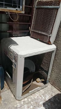 مبرده نظيفه للبيع سعره 150 وبيه مجال مكان تراث اقرب نقطه داله كهوه واد...