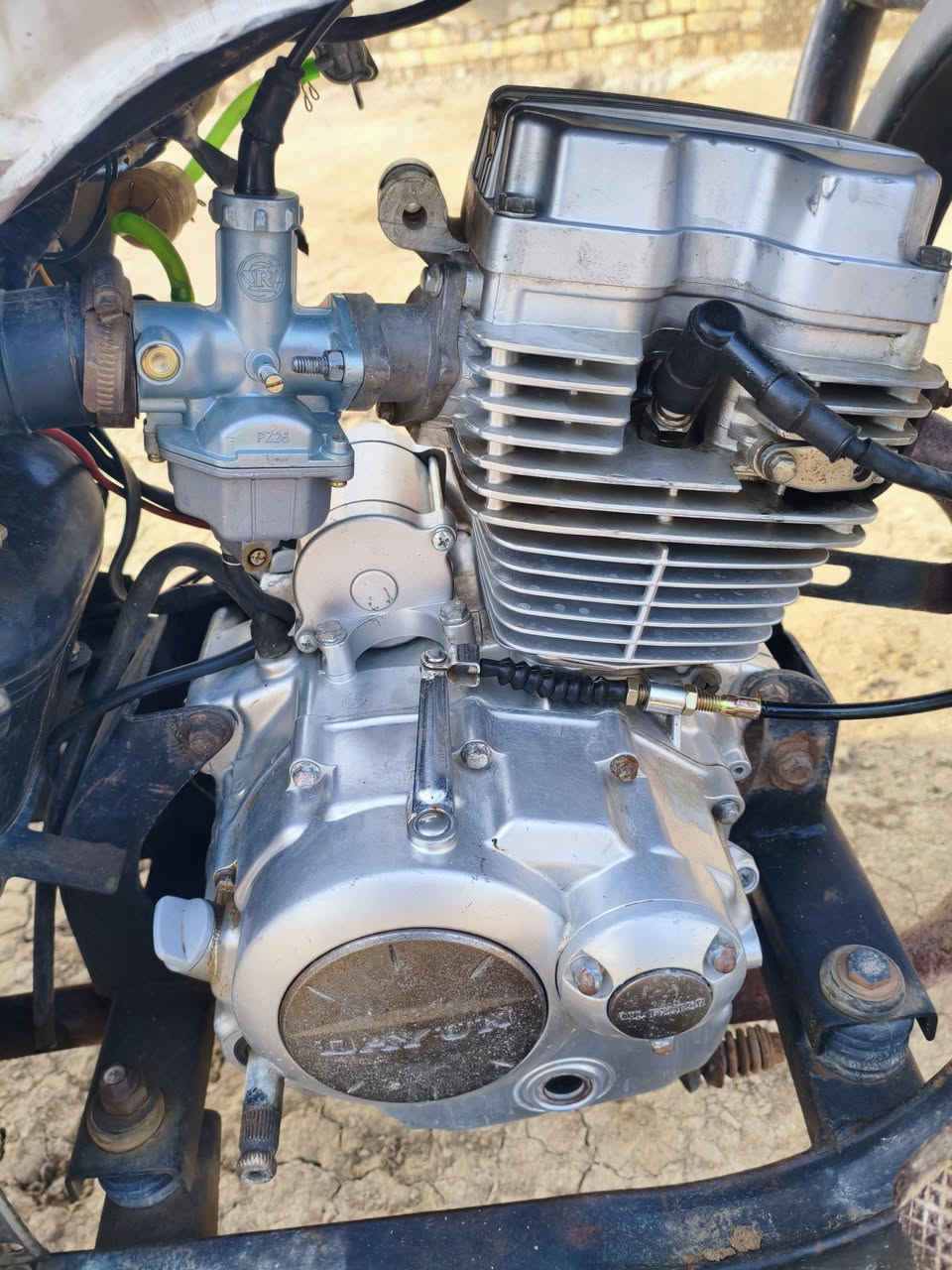 موديل ١٦ اوراق أصولي شاصي مكفول مكينة ما مفتوحة كهربائيات كلها شغاله ستوته خير من الله
السعر 1350 مليون و350
***********
مكاني الفجر
