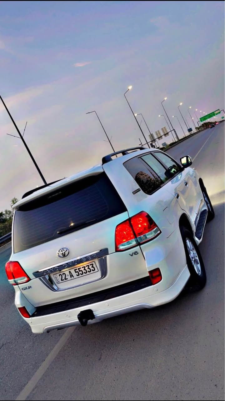 تويتا لندكروز
موديل 2010
دعامي لي دعامي شرت
كيرو محرك كبس مامفتوع
6سلندر
سياره ماشي 149كم 
فول موصفات Gxr
سياره كفاله عامه 
رقم وسنونه جديد و بسمي
عنوان اربيل 
رقم موبيل *********** الحويقة, كركوك
