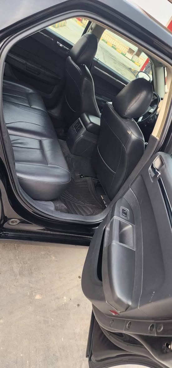 السلام عليكم اباما 2010كفاله من الضربه وتبديل سياره جاهزه كيرمكينه كله جديدحداديه جديد مامشتغله خط السياره جاهزه من كلشي 135وبيه مجال رقمه سلمانيه انكليزي العنوان دوانيه ***********
