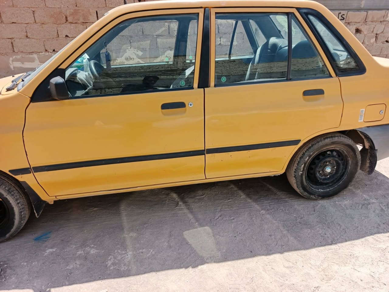 السلام عليكم سايبه موديل ٢٠١٢ كير مكينه خير من الله دواخل نضيفه كهربائييات نضيفه شواصي نضيفه تخم تاير التبريد مايشتغل مااعرف شبي هزه جديده سنويه جديده بأسمي السياره السعر ٢٨ وبيها مجال ***********
