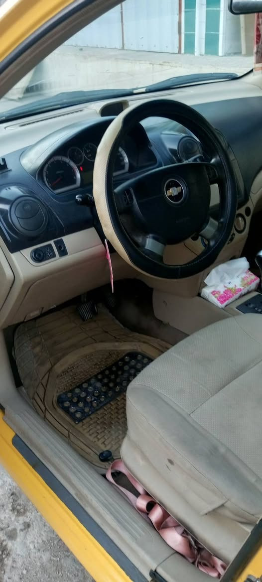 السلام عليك سيارة افيو موديل ١١ الشركة العامة بسمي هيىة غرامات مصفر سنوية ٣١ تنتهي مكينة بيها خيط تنقيص مكينة مفتوحة مو مسكرة.*********** تبخير كير سليم صدر ماشي بغداد بسمي ..عنون بغداد الكرخ شارع حيفا الطلايع
